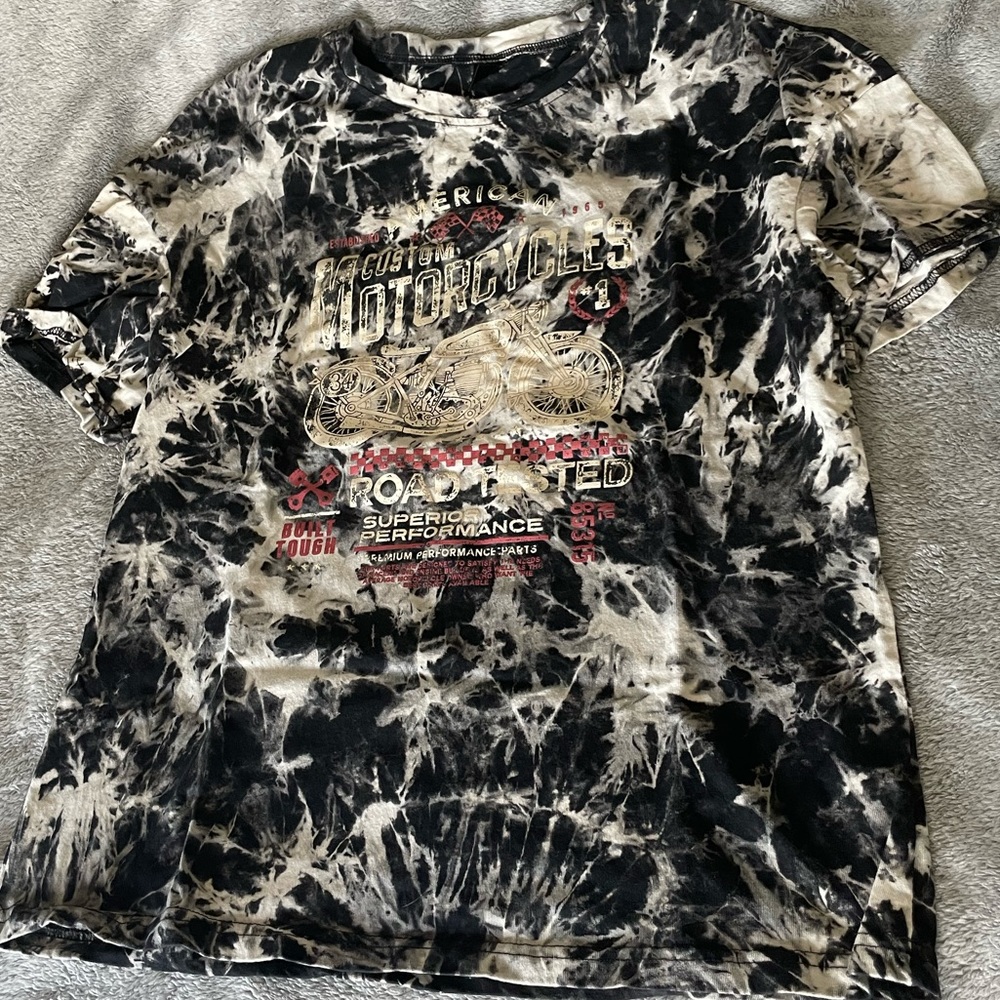 Graphic motorcycle t-shirt